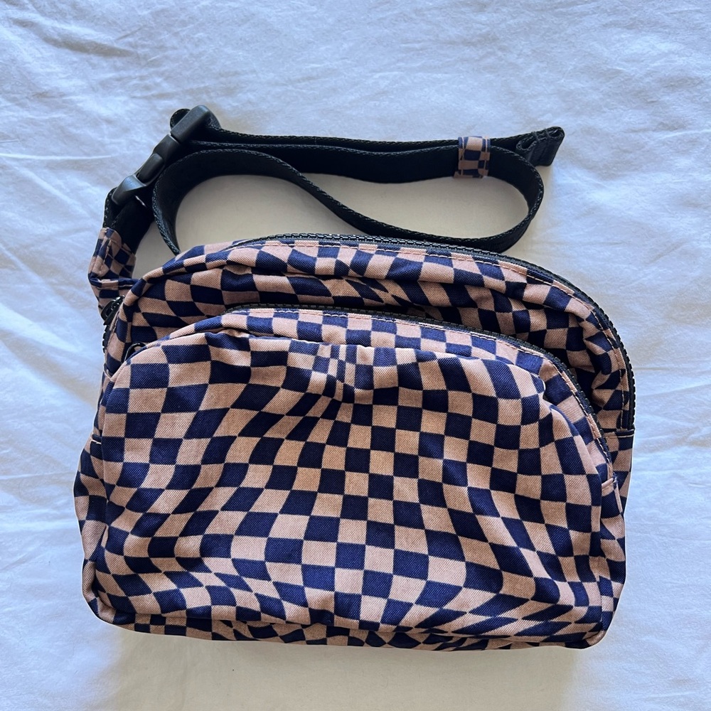 SOLD OUT Baggu Trippy Checker Fannypack